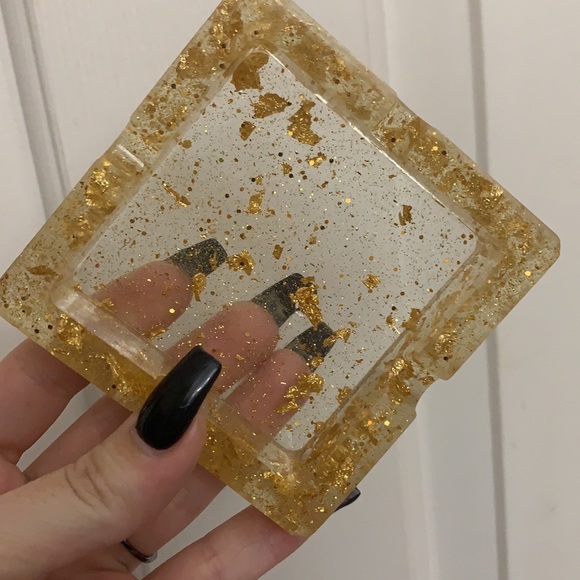 Custom Resin Ashtray! Makes the perfect gift - Picture 5 of 7